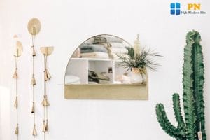 Trang trí spa bằng gương treo tường